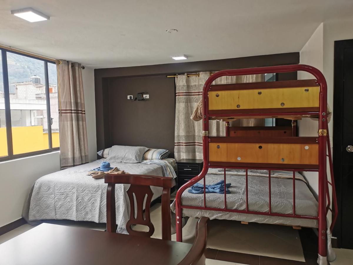 Gigahouse Banos (Tungurahua)