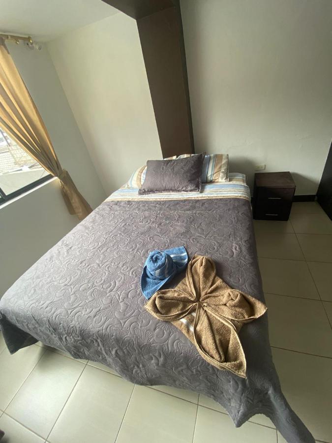 Apartment Gigahouse